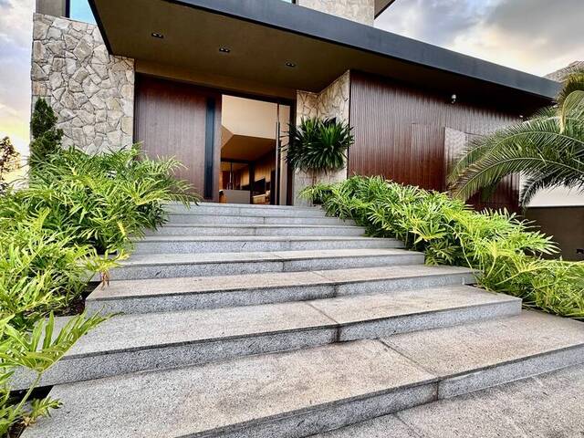 #227 - Casa em condomínio para Venda em Cuiabá - MT
