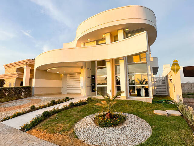 #264 - Casa em condomínio para Venda em Cuiabá - MT