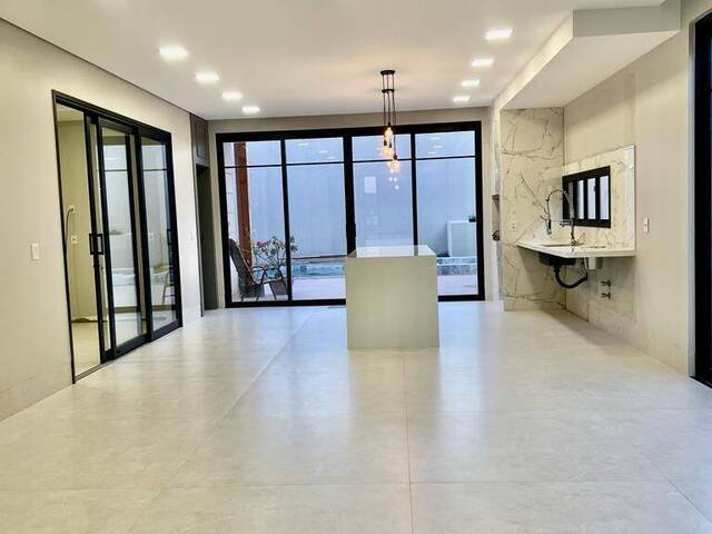#269 - Casa em condomínio para Venda em Várzea Grande - MT - 3