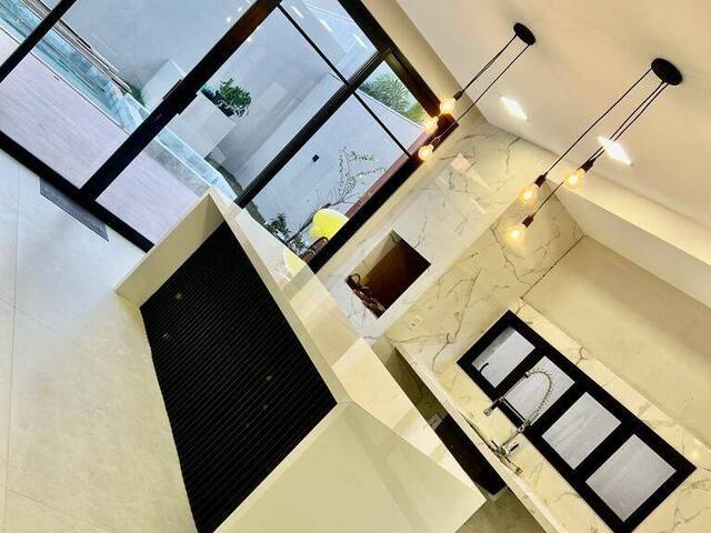 Casa em condomínio para Venda em Várzea Grande - 4