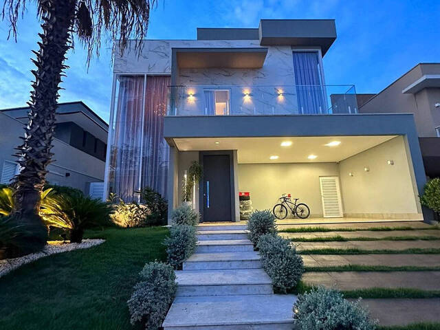 #338 - Casa em condomínio para Venda em Cuiabá - MT