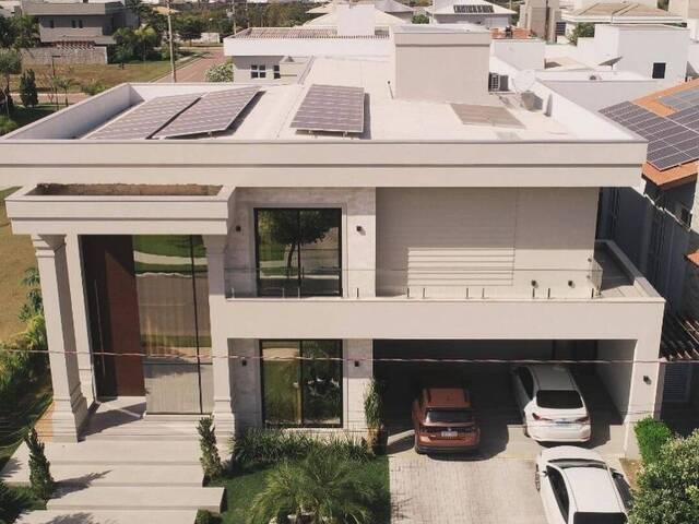 #420 - Casa em condomínio para Venda em Cuiabá - MT