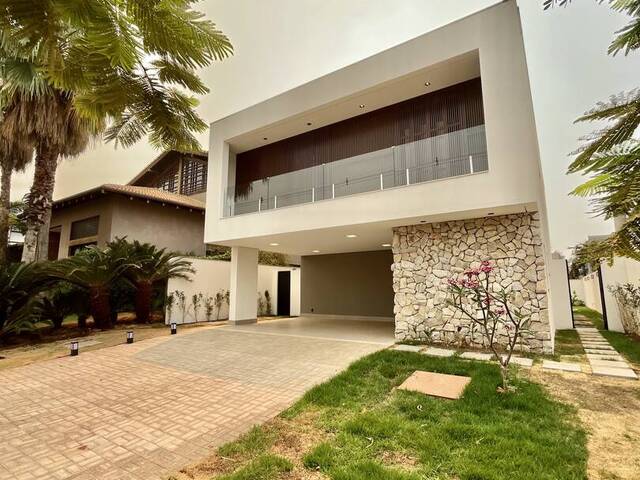 Casa em condomínio para Venda em Cuiabá - 2