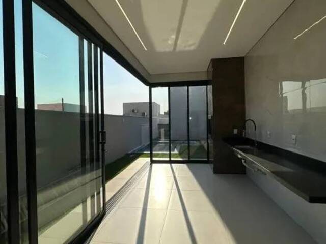#470 - Casa em condomínio para Venda em Cuiabá - MT