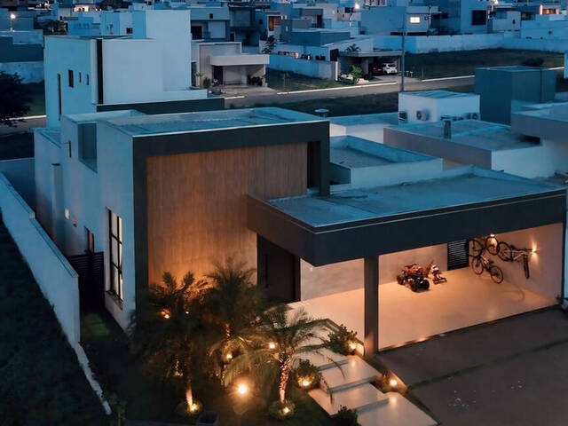 #478 - Casa em condomínio para Venda em Cuiabá - MT