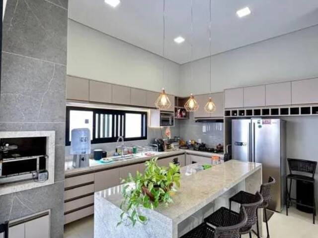 Casa em condomínio para Venda em Cuiabá - 2