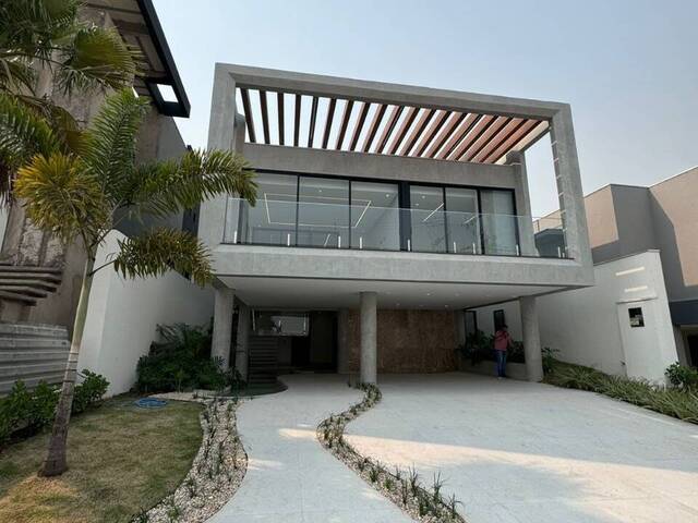 #486 - Casa em condomínio para Venda em Várzea Grande - MT
