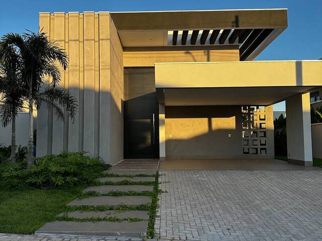 #550 - Casa em condomínio para Venda em Cuiabá - MT