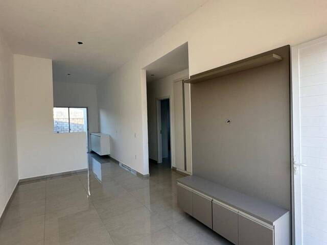 #552 - Casa em condomínio para Venda em Várzea Grande - MT - 1
