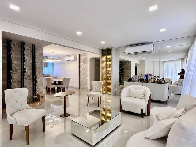 #560 - Apartamento para Venda em Cuiabá - MT - 1