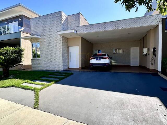 #563 - Casa em condomínio para Venda em Cuiabá - MT - 2