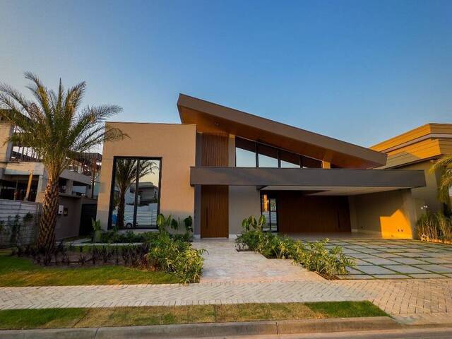 #574 - Casa em condomínio para Venda em Cuiabá - MT