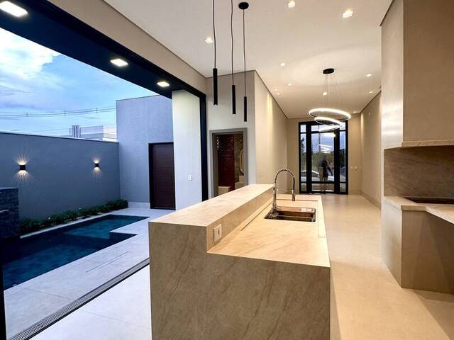 Casa em condomínio para Venda em Cuiabá - 3