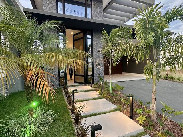 #598 - Casa em condomínio para Venda em Cuiabá - MT