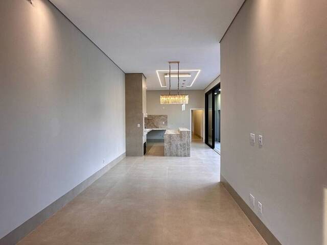 Casa em condomínio para Venda em Cuiabá - 2