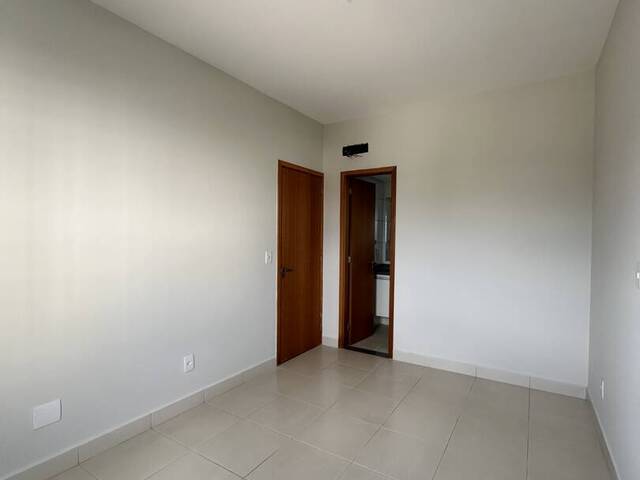 Apartamento para Locação em Cuiabá - 5