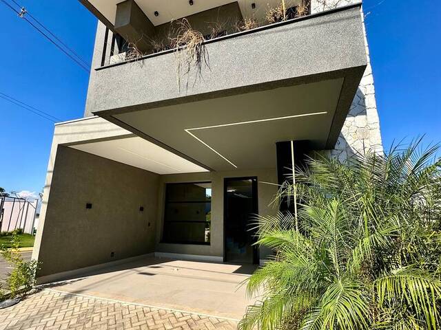 Casa em condomínio para Venda em Cuiabá - 2