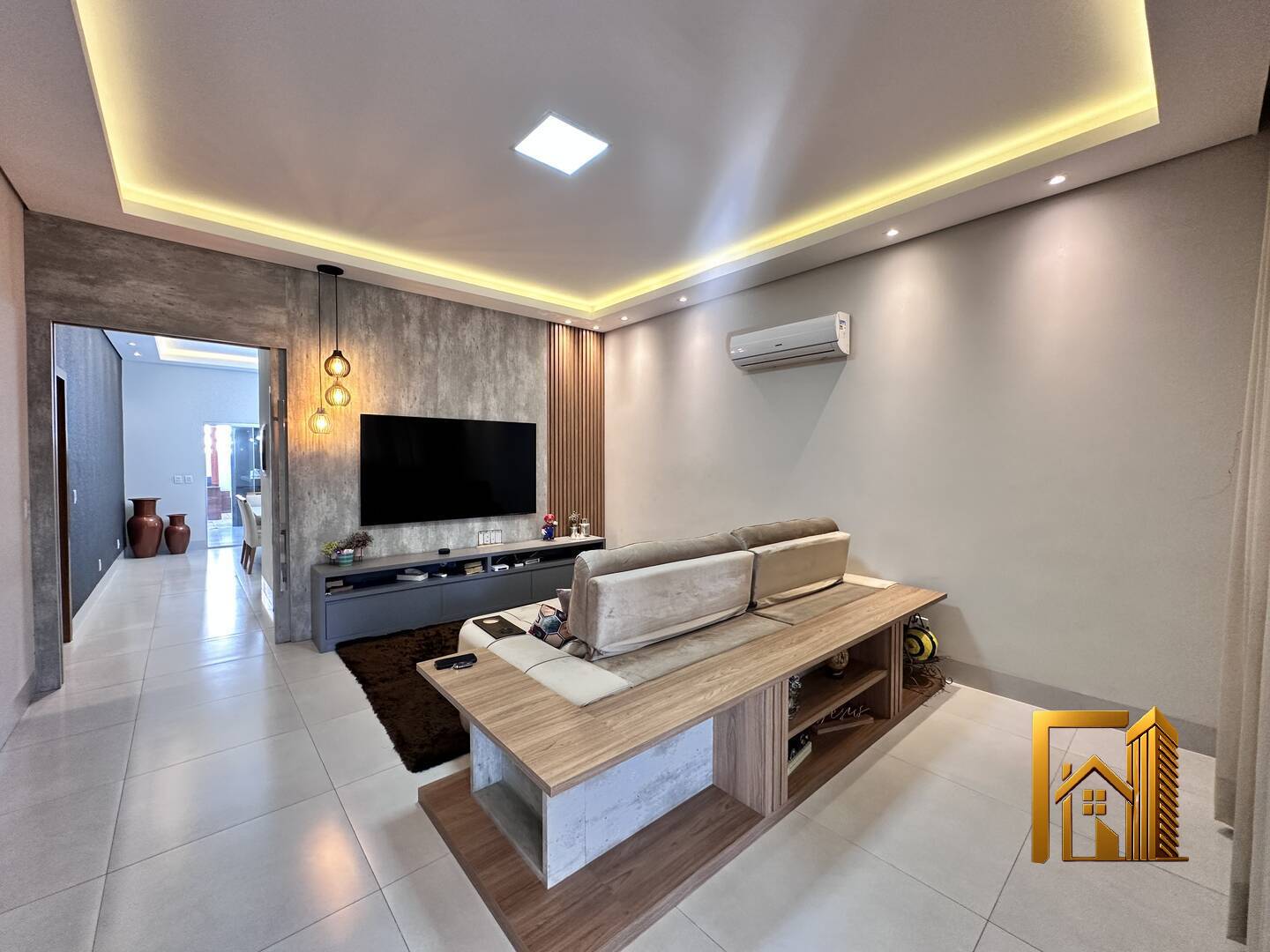 Casa, 3 quartos, 202 m² - Foto 2