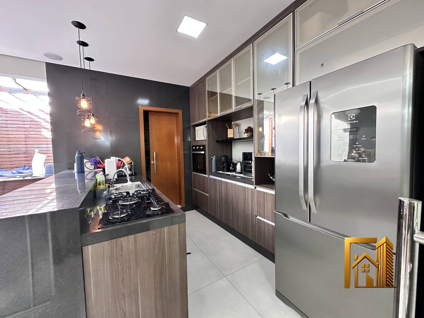 Casa, 3 quartos, 202 m² - Foto 8