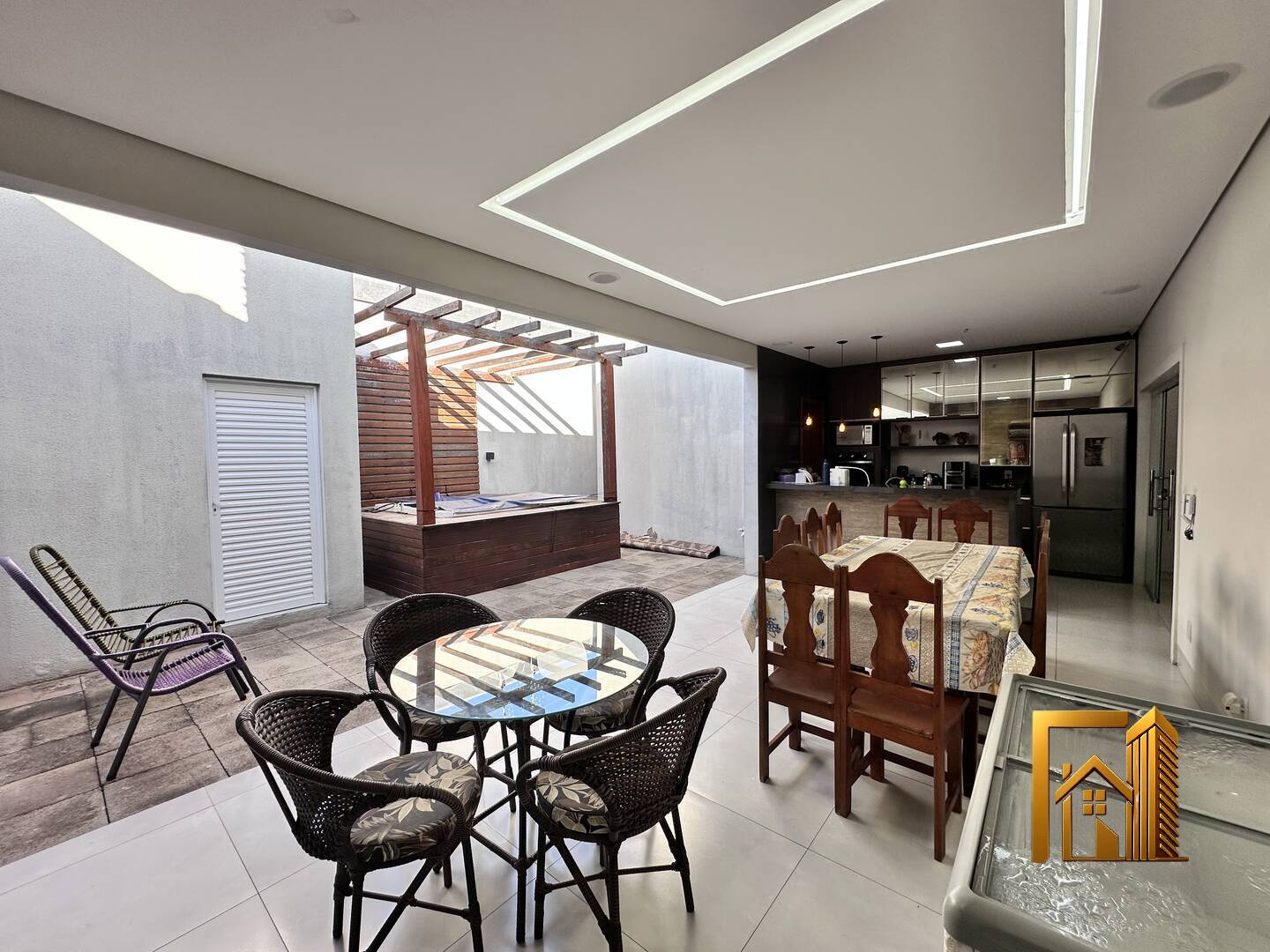 Casa, 3 quartos, 202 m² - Foto 10