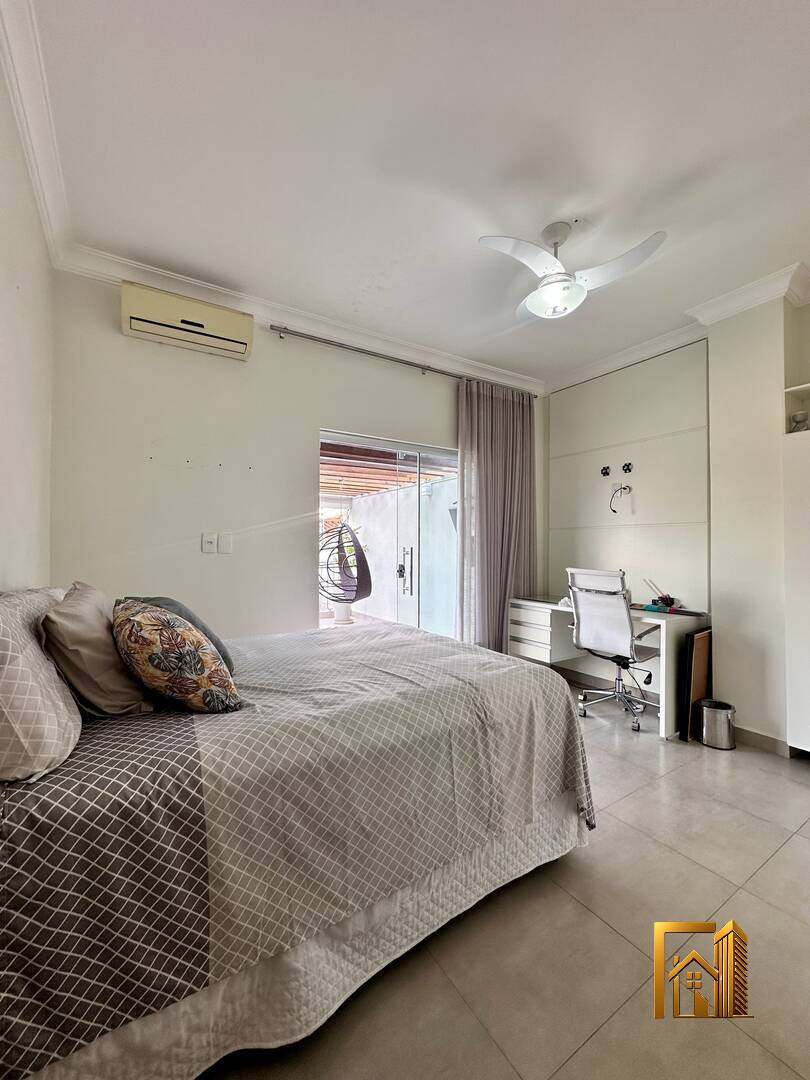 Casa, 4 quartos, 268 m² - Foto 34